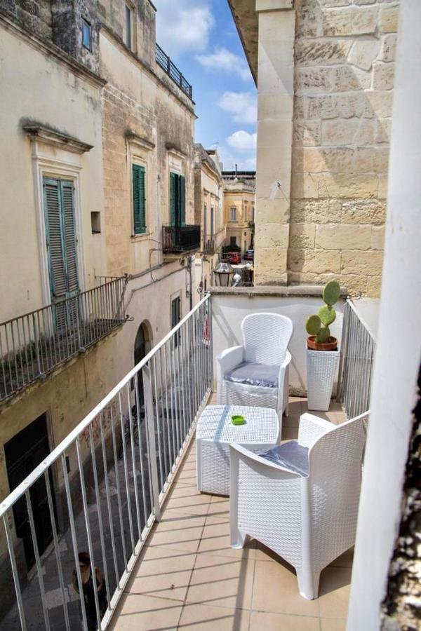 Convivo Apartment Palazzo Galateo Лече Екстериор снимка