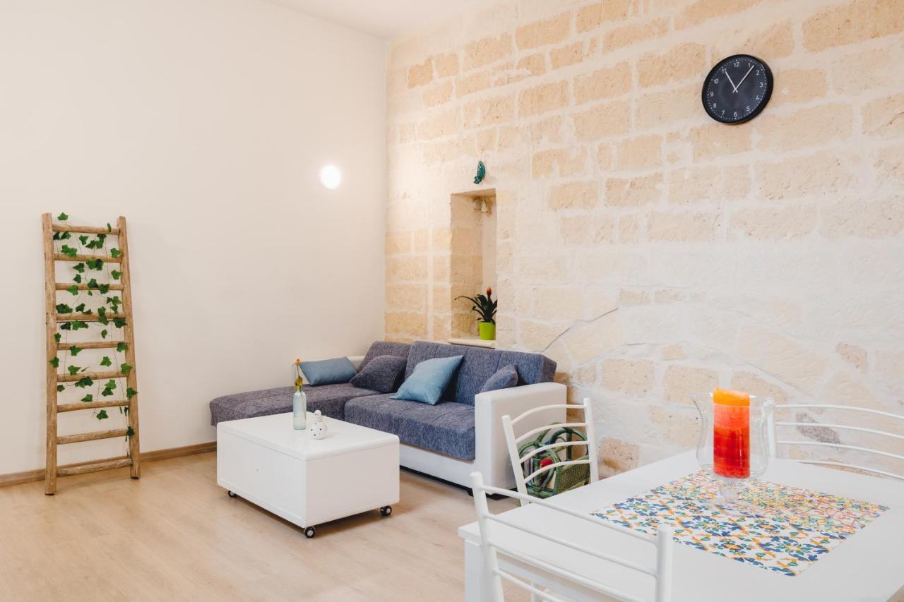 Convivo Apartment Palazzo Galateo Лече Екстериор снимка