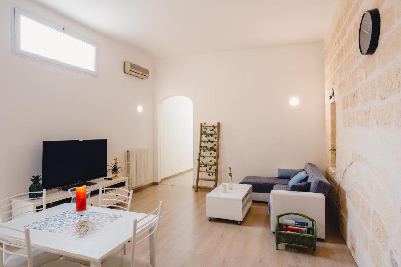Convivo Apartment Palazzo Galateo Лече Екстериор снимка