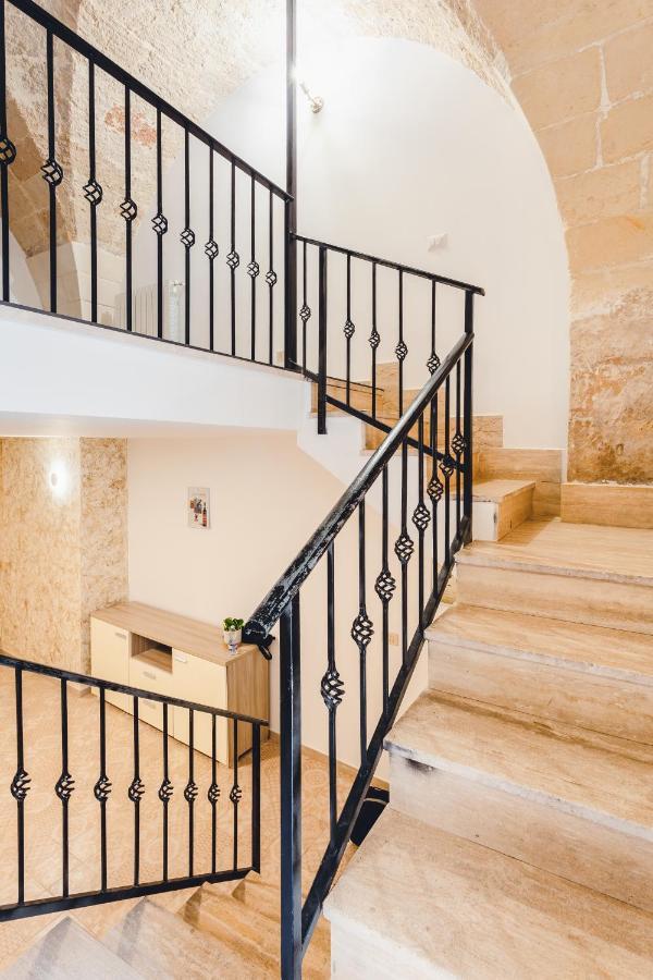 Convivo Apartment Palazzo Galateo Лече Екстериор снимка